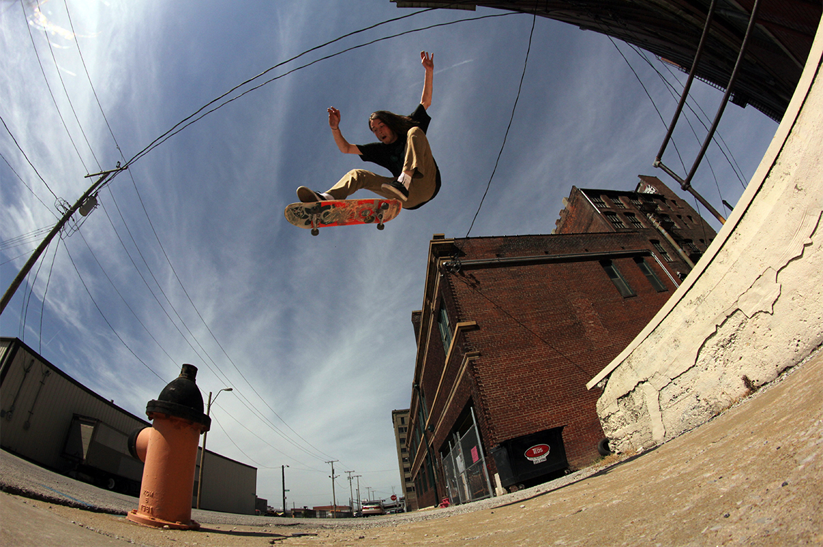 Steve Perdue | Kickflip Hydrant | photo: Ericson