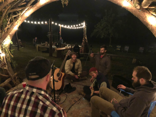 Some folk passing by join in on a late night jam session, where many voices and instruments mix into a euphony of music | photo: Illes Pilot Point Rendezvous Jams