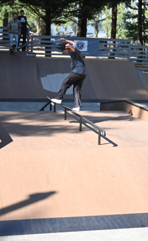 sam_hatten_front_blunt_poulsbo_skatepark